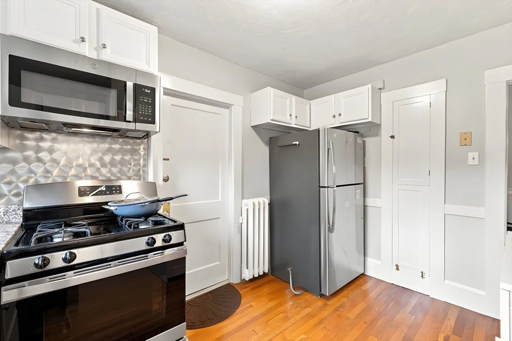 2 bed, 1 bath apartment for rent at 99 Thorndike St Unit 1, Arlington — photo 7 of 31