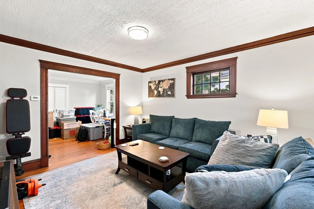 2 bed, 1 bath apartment for rent at 99 Thorndike St Unit 1, Arlington — photo 2 of 31