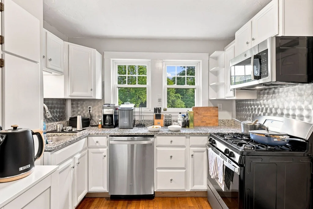2 bed, 1 bath apartment for rent at 99 Thorndike St Unit 1, Arlington — photo 12 of 31