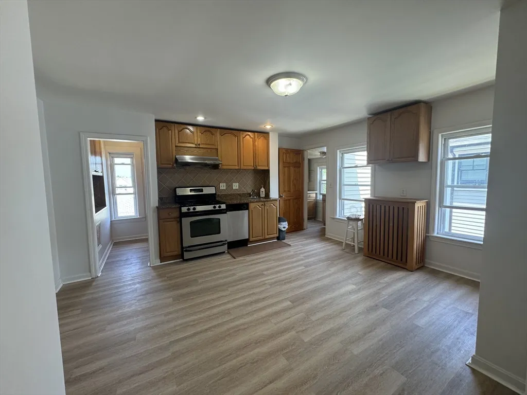 3 bed, 2 bath apartment for rent at 99 Union St Unit 99, Brighton