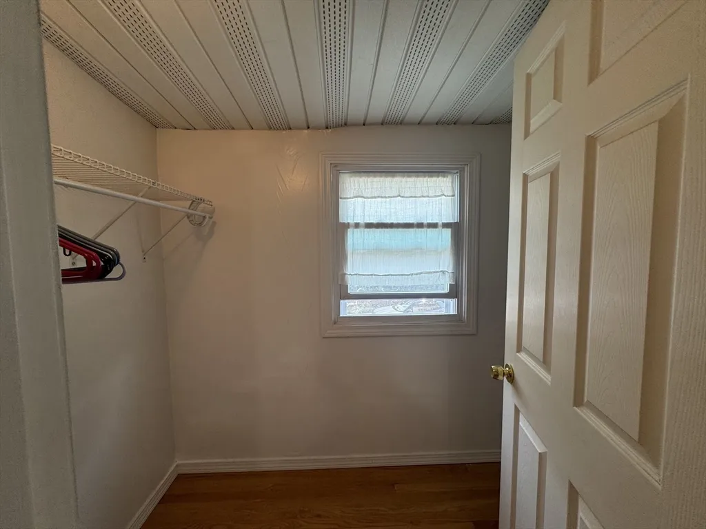 3 bed, 2 bath apartment for rent at 99 Union St Unit 99, Brighton — photo 9 of 24