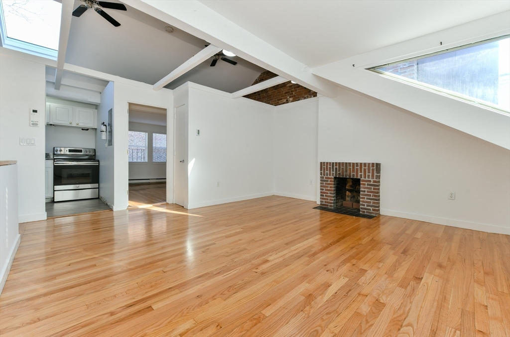 1 bed, 1 bath apartment for rent at 99 W Springfield St Unit 4, South End — photo 2 of 11