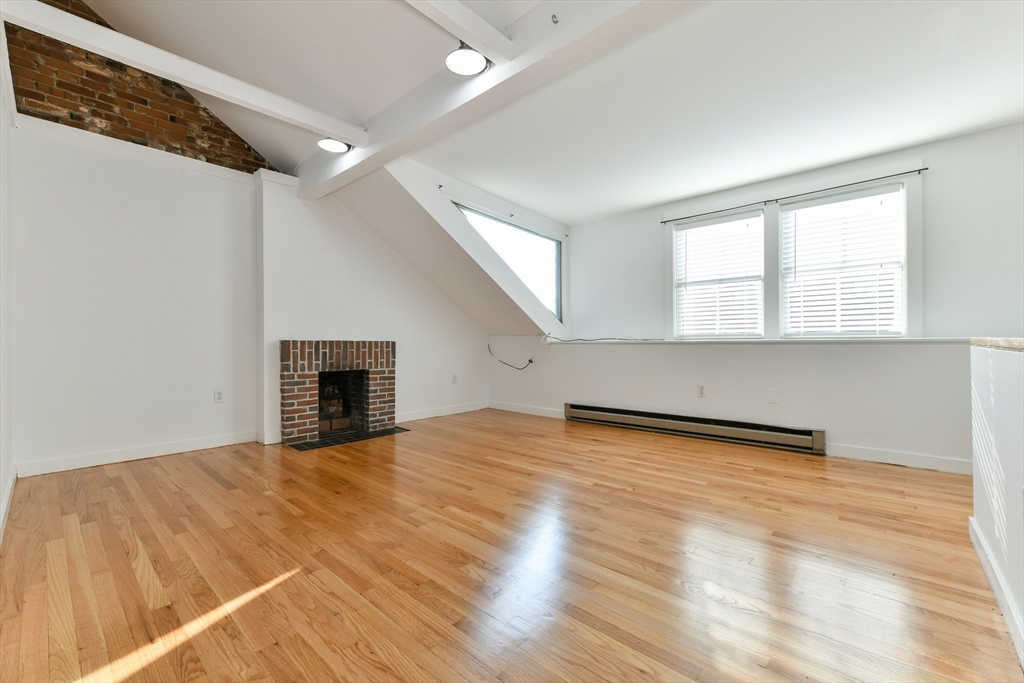 1 bed, 1 bath apartment for rent at 99 W Springfield St Unit 4, South End — photo 1 of 11