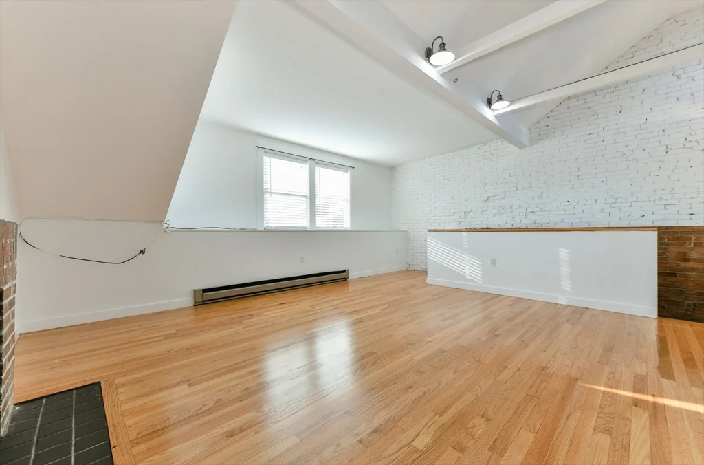 1 bed, 1 bath apartment for rent at 99 W Springfield St Unit 4, South End — photo 4 of 11