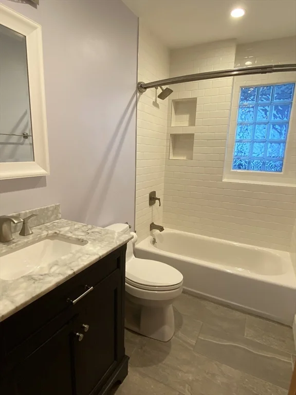 4 bed, 2 bath apartment for rent at 99 Walnut St Unit 2-2, Malden — photo 13 of 13