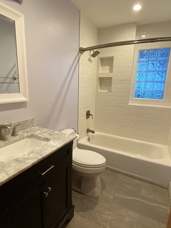 4 bed, 2 bath apartment for rent at 99 Walnut St Unit 2, Malden — photo 15 of 22