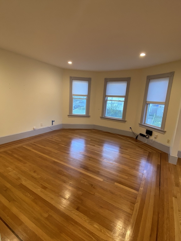 4 bed, 2 bath apartment for rent at 99 Walnut St Unit 2, Malden — photo 9 of 22