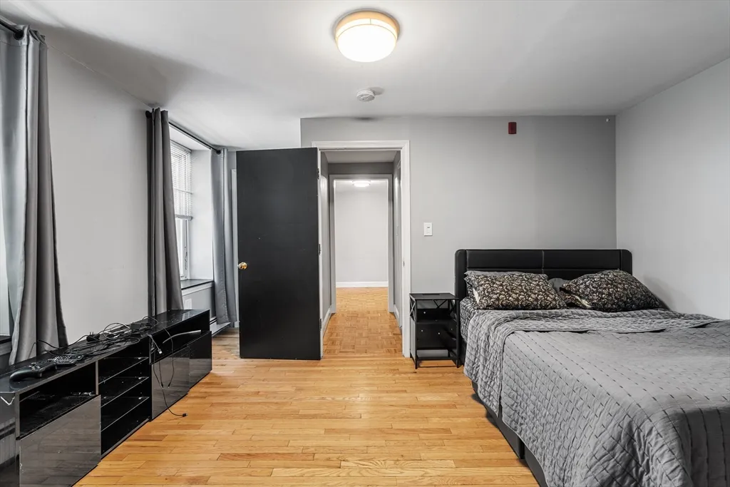 2 bed, 1 bath apartment for rent at 99 W 4th St Unit 1A, South Boston — photo 5 of 9