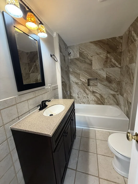 3 bed, 1 bath apartment for rent at 99 Weston St Unit 2, Brockton — photo 6 of 14