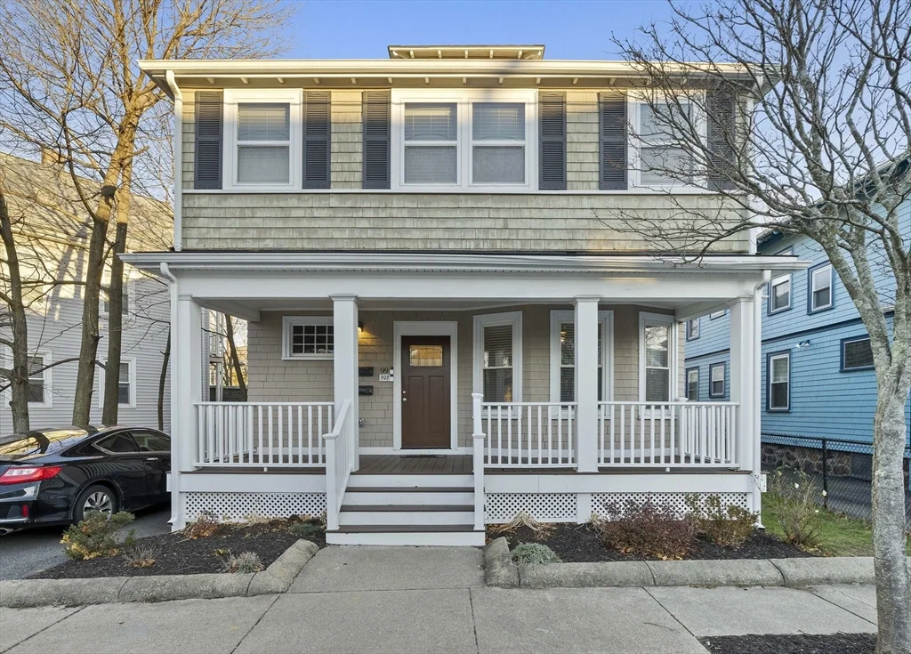 2 bed, 1 bath apartment for rent at 99 Yeomans Ave Unit 99, Medford — photo 1 of 17