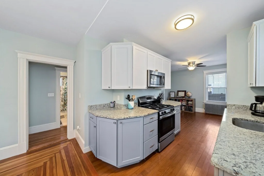 2 bed, 1 bath apartment for rent at 99 Yeomans Ave Unit 99, Medford — photo 8 of 17
