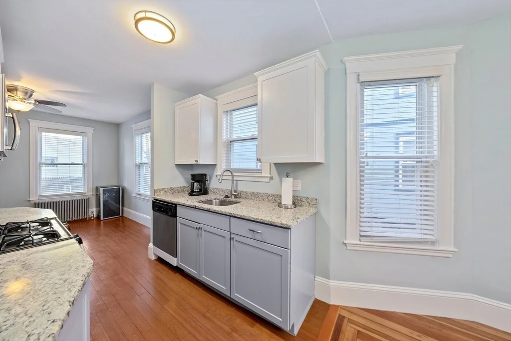 2 bed, 1 bath apartment for rent at 99 Yeomans Ave Unit 99, Medford — photo 7 of 17