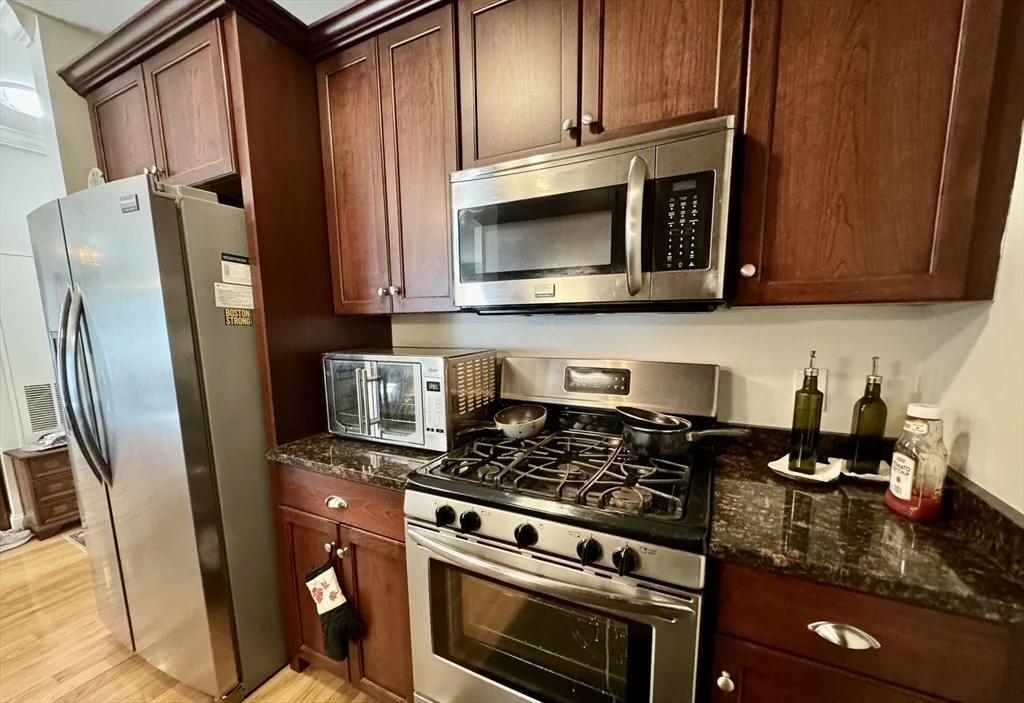 2 bed, 1 bath apartment for rent at 990 Vfw Pkwy Unit 304, West Roxbury — photo 2 of 11