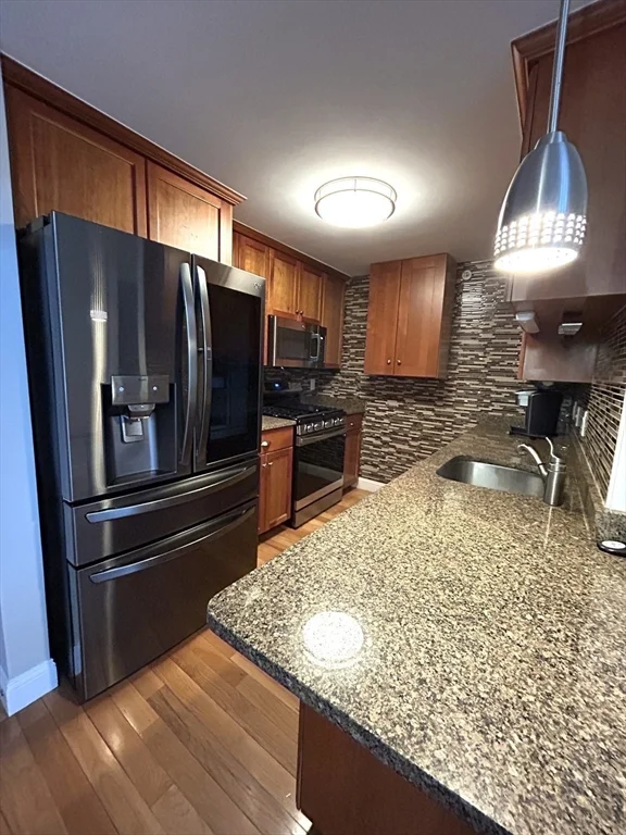 2 bed, 2 bath apartment for rent at 990 Vfw Pkwy Unit 402, West Roxbury — photo 6 of 16