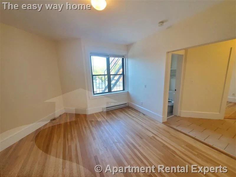 1 bed, 1 bath apartment for rent at 991 Massachusetts Ave Unit 5, Harvard Square — photo 2 of 8