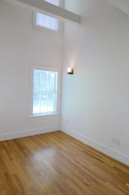 4 bed, 2 bath apartment for rent at 992 Greendale Ave, Needham Heights — photo 7 of 10