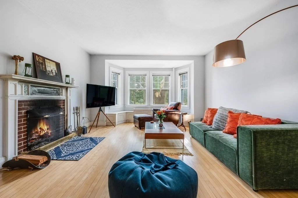 2 bed, 1 bath apartment for rent at 993 Memorial Dr Unit 102, Harvard Square — photo 1 of 18