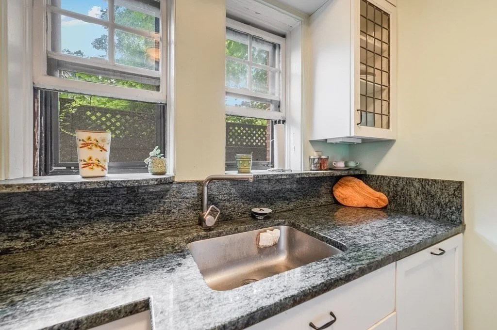 2 bed, 1 bath apartment for rent at 993 Memorial Dr Unit 102, Harvard Square — photo 5 of 18