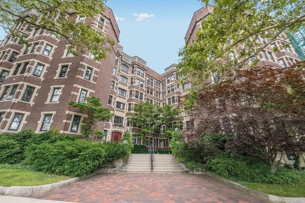 2 bed, 1 bath apartment for rent at 993 Memorial Dr Unit 102, Harvard Square — photo 16 of 18