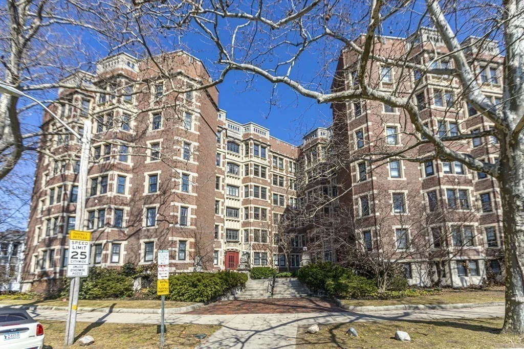 2 bed, 1 bath apartment for rent at 993 Memorial Dr Unit 201, West Cambridge — photo 25 of 27