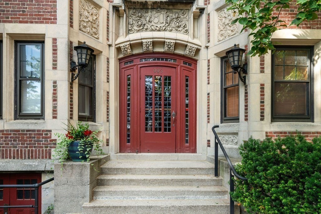 2 bed, 2 bath apartment for rent at 993 Memorial Dr Unit 302, Harvard Square