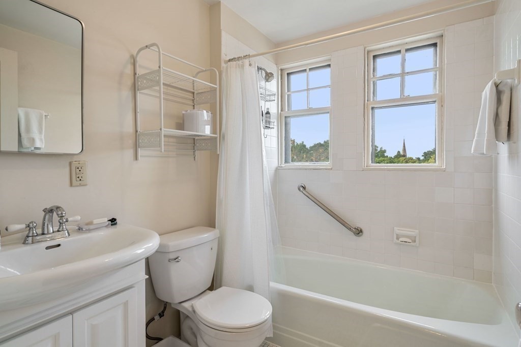 2 bed, 2 bath apartment for rent at 993 Memorial Dr Unit 503, Harvard Square — photo 13 of 20