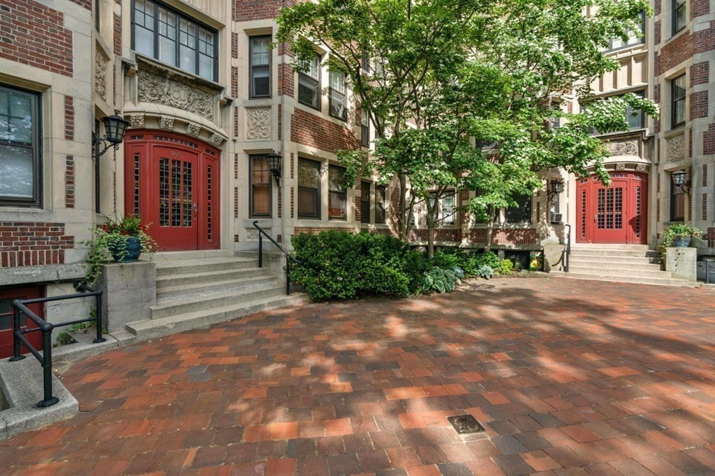 2 bed, 2 bath apartment for rent at 993 Memorial Dr Unit 503, Harvard Square — photo 19 of 20