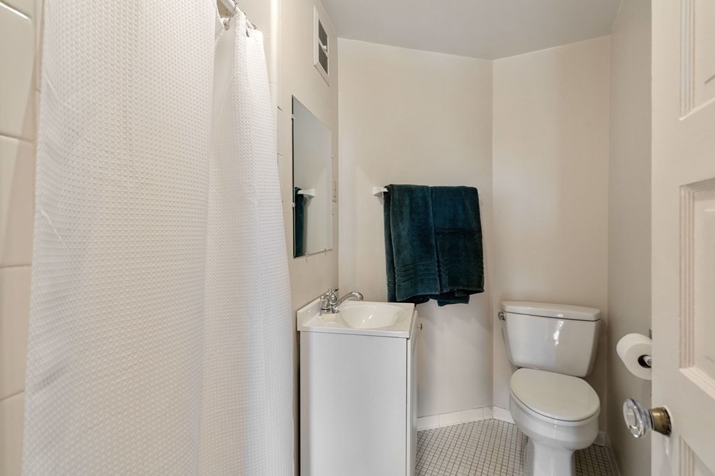 2 bed, 2 bath apartment for rent at 993 Memorial Dr Unit 503, Harvard Square — photo 15 of 20