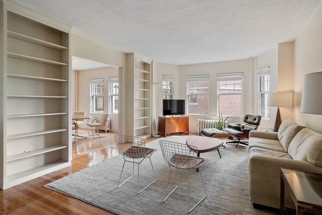 2 bed, 2 bath apartment for rent at 993 Memorial Dr Unit 503, Harvard Square — photo 3 of 20