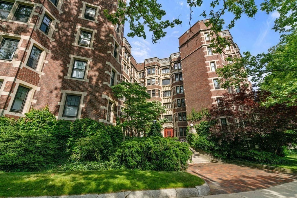 2 bed, 2 bath apartment for rent at 993 Memorial Dr Unit 503, Harvard Square — photo 20 of 20