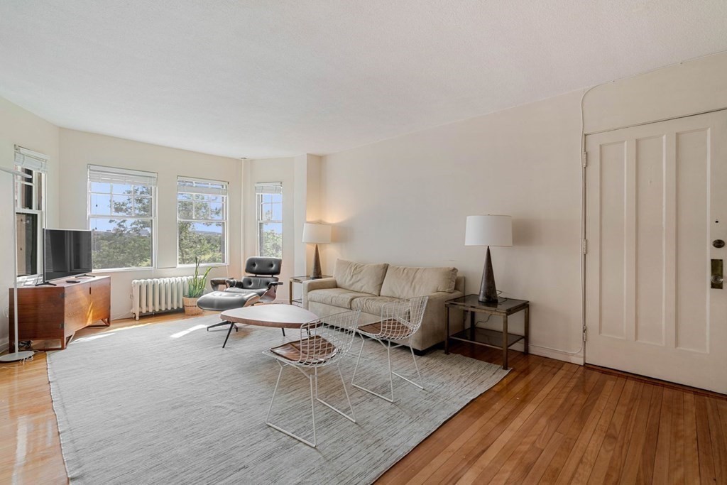 2 bed, 2 bath apartment for rent at 993 Memorial Dr Unit 503, Harvard Square — photo 2 of 20