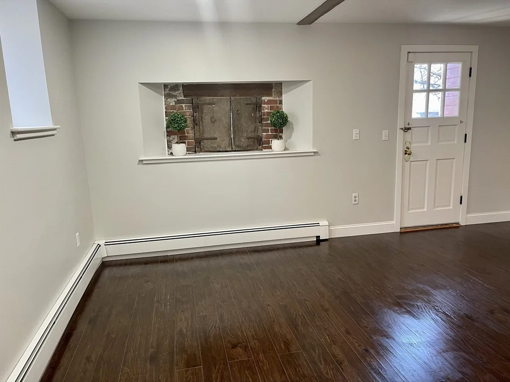 1 bed, 1 bath apartment for rent at 995 Centre St Unit A, Jamaica Plain — photo 9 of 12