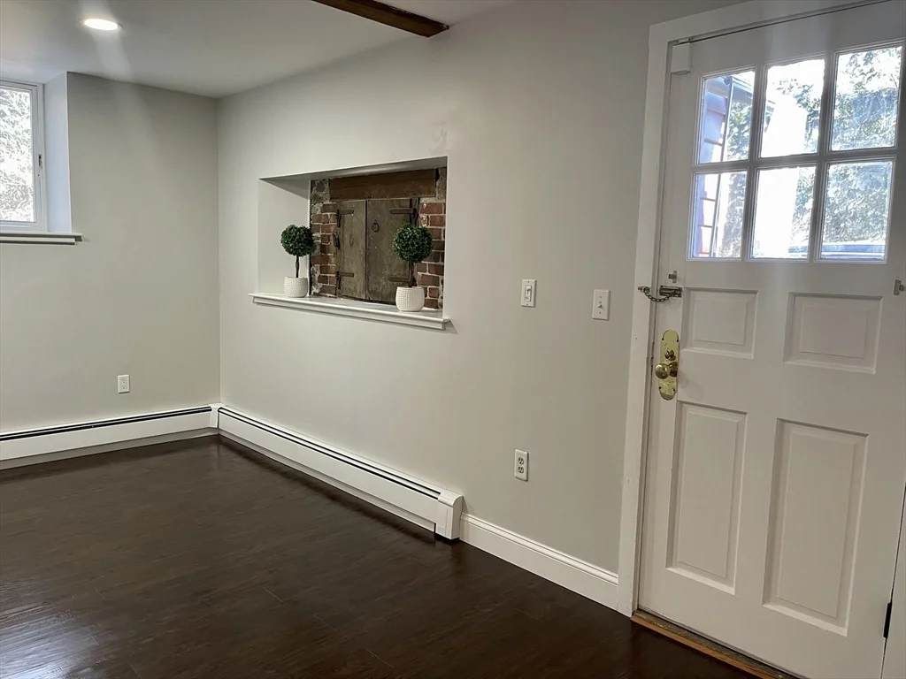 1 bed, 1 bath apartment for rent at 995 Centre St Unit A, Jamaica Plain — photo 8 of 12