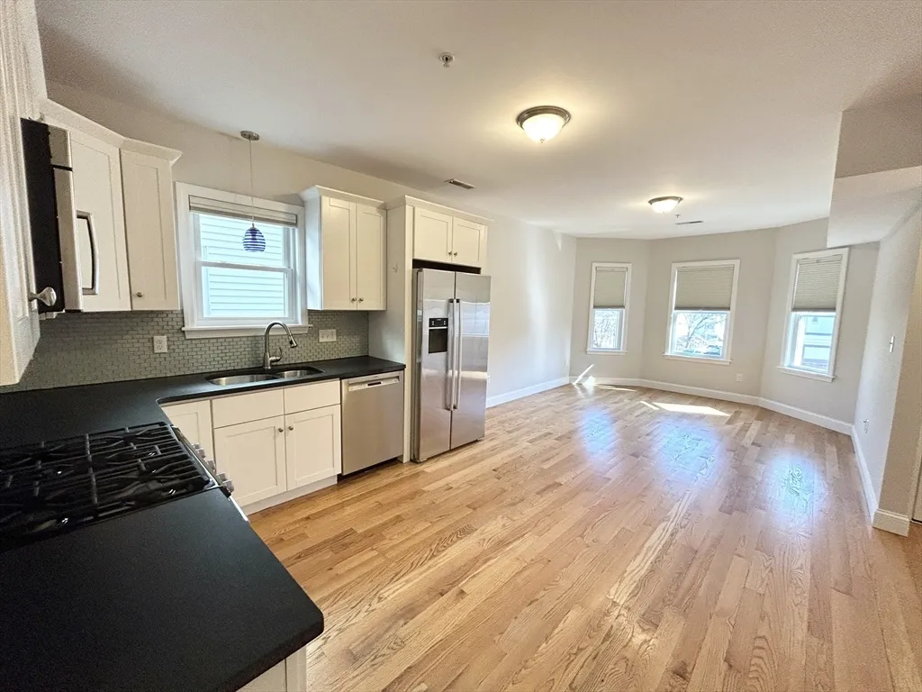 3 bed, 2 bath apartment for rent at 995 Dorchester Ave Unit 2, Dorchester — photo 2 of 9