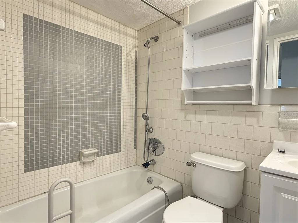 2 bed, 1 bath apartment for rent at 995 Massachusetts Ave Unit 505, Arlington — photo 27 of 38