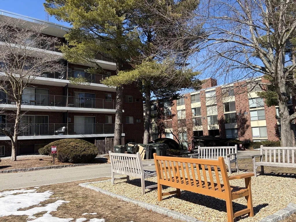 2 bed, 1 bath apartment for rent at 995 Massachusetts Ave Unit 505, Arlington — photo 35 of 38