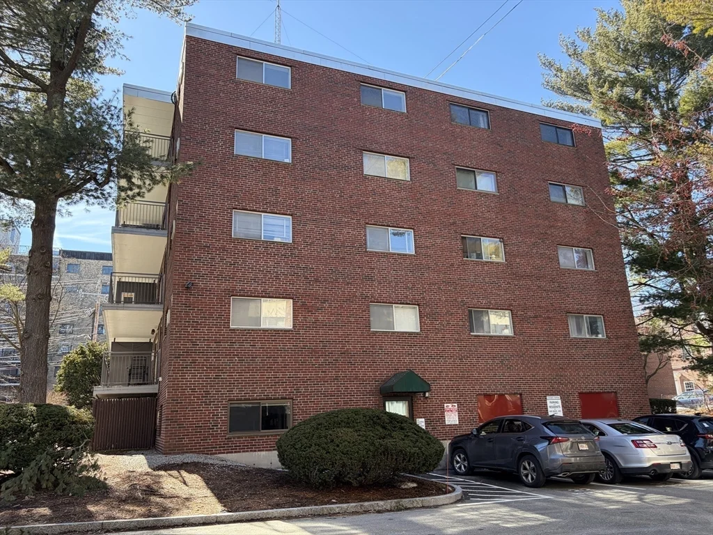 2 bed, 1 bath apartment for rent at 995 Massachusetts Ave Unit 505, Arlington — photo 36 of 38