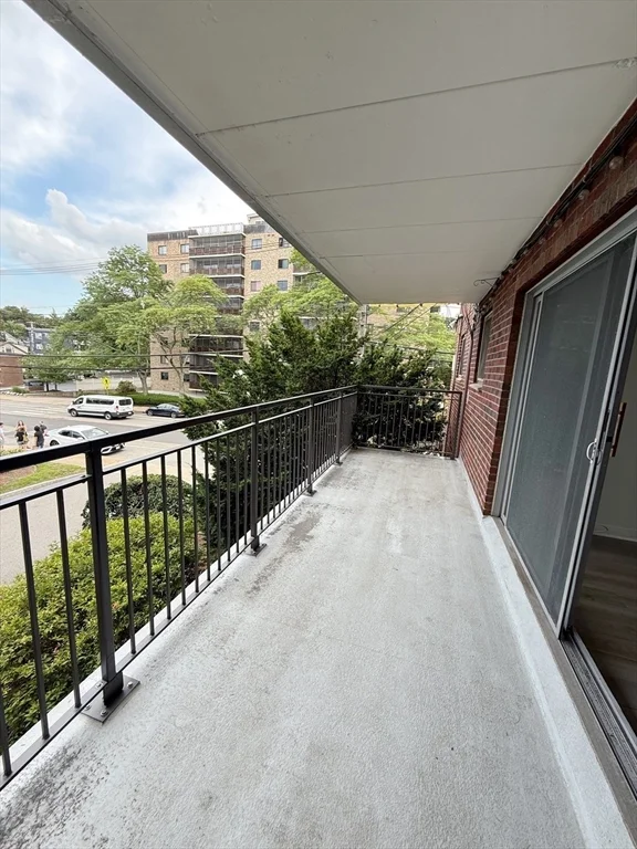 2 bed, 1 bath apartment for rent at 995 Massachusetts Ave Unit 301, Arlington — photo 8 of 9