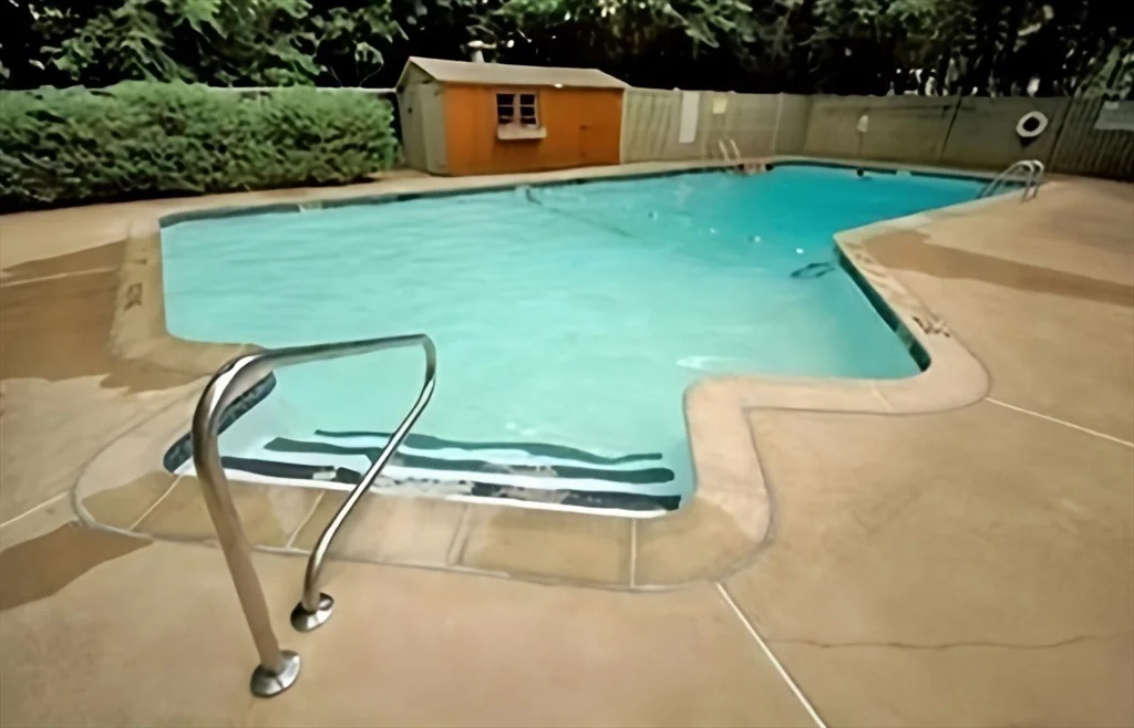 2 bed, 2 bath apartment for rent at 996 Centre St Unit 3, Jamaica Plain — photo 16 of 17