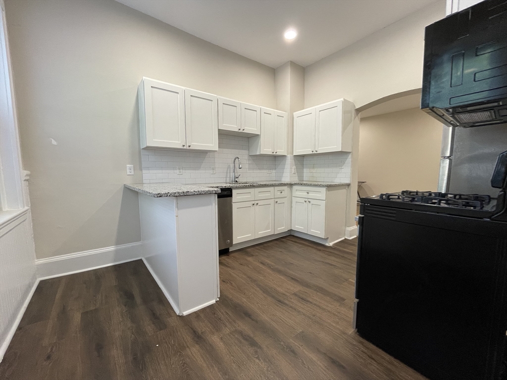1 bed, 1 bath apartment for rent at 996 Chestnut St Unit 1, Newton Upper Falls — photo 9 of 16