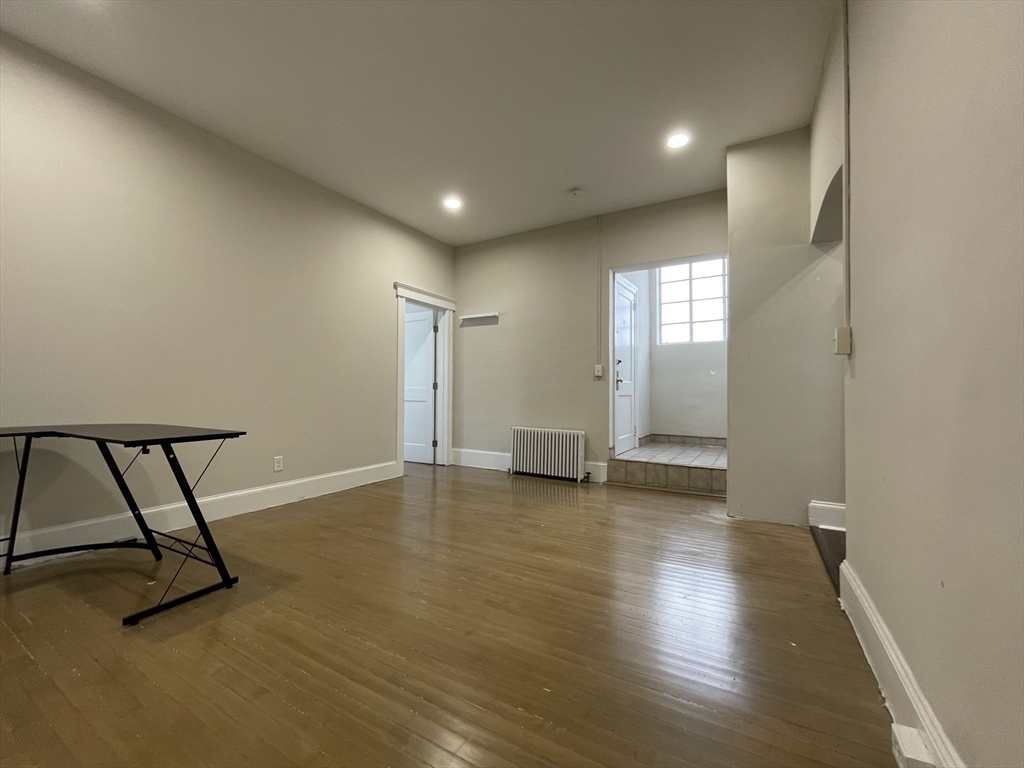 1 bed, 1 bath apartment for rent at 996 Chestnut St Unit 1, Newton Upper Falls — photo 6 of 16
