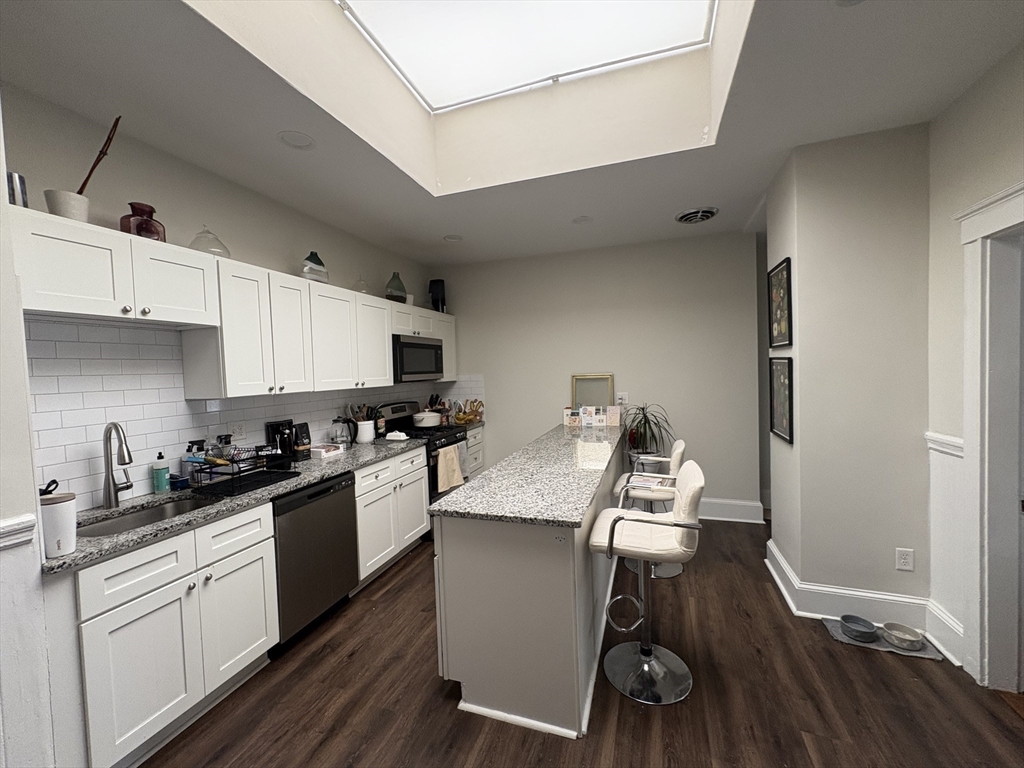 2 bed, 1 bath apartment for rent at 996 Chestnut St Unit 2, Newton Upper Falls — photo 5 of 15