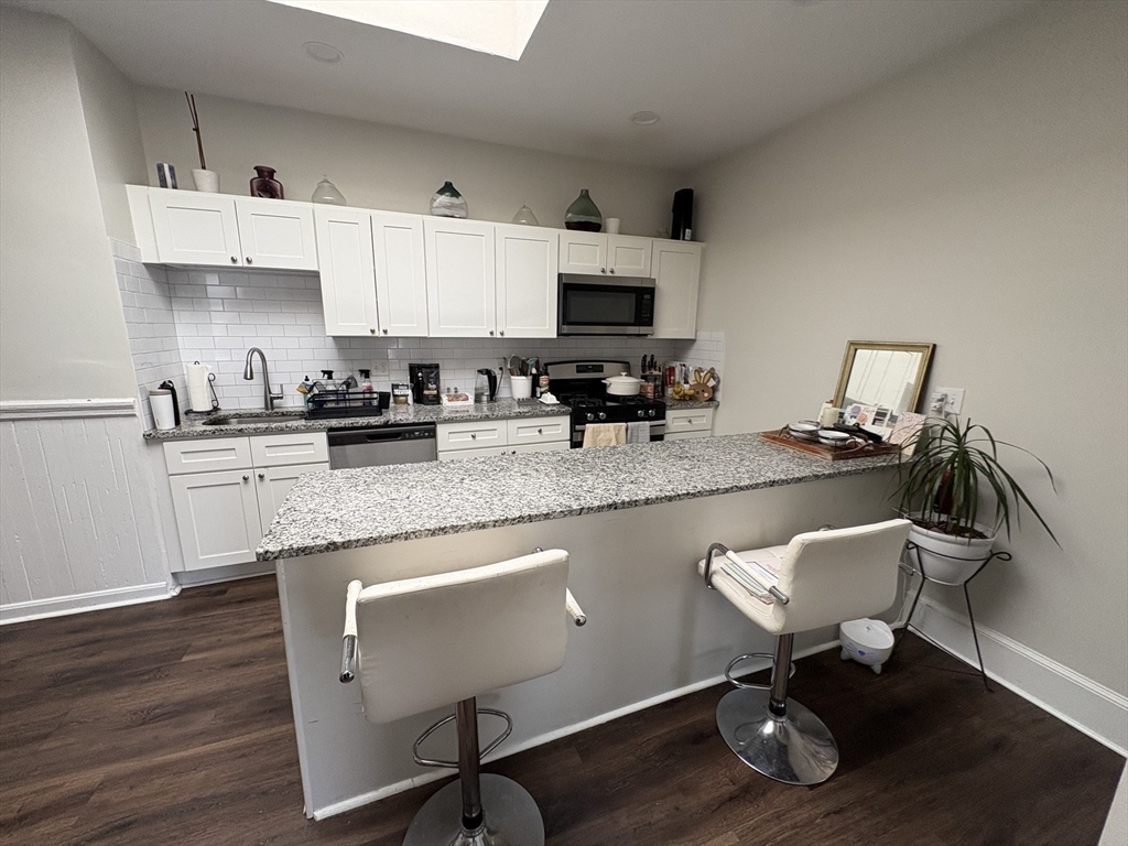2 bed, 1 bath apartment for rent at 996 Chestnut St Unit 2, Newton Upper Falls — photo 6 of 15