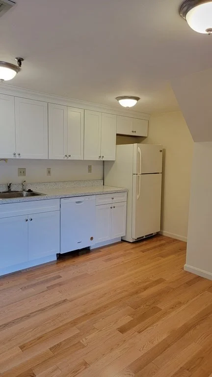 1 bed, 1 bath apartment for rent at 996 East St Unit 6, Walpole — photo 2 of 9