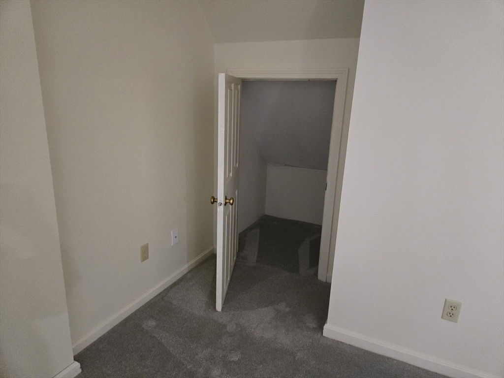 1 bed, 1 bath apartment for rent at 996 East Unit 11, Walpole — photo 5 of 7
