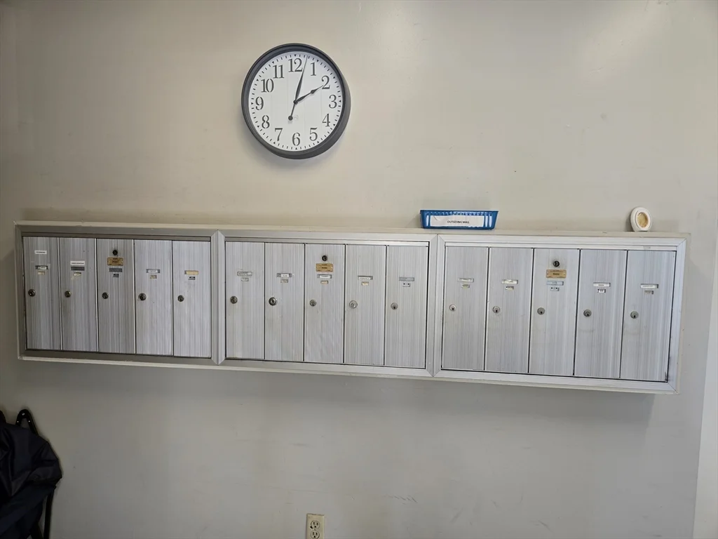 1 bed, 1 bath apartment for rent at 996 East Unit 4, Walpole — photo 2 of 9