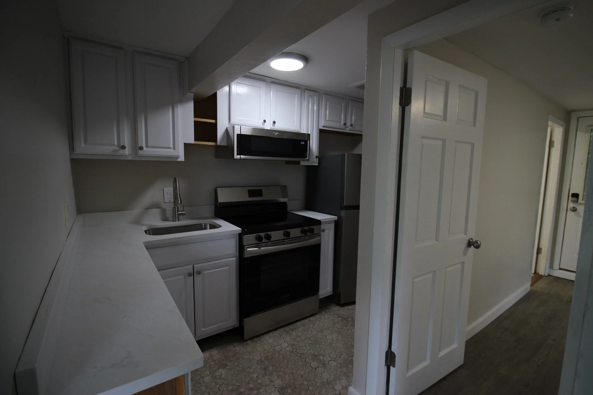 1 bed, 1 bath apartment for rent at 997 Broadway Unit 1, Raynham — photo 5 of 8