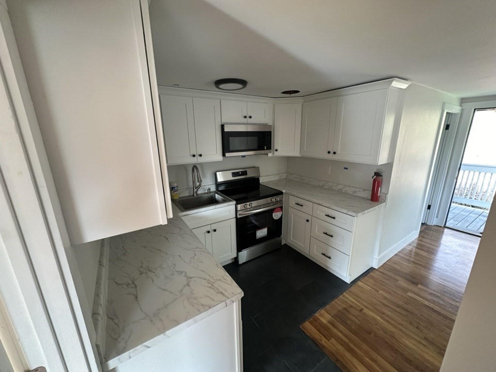 1 bed, 1 bath apartment for rent at 997 Broadway Unit 3, Raynham — photo 1 of 8