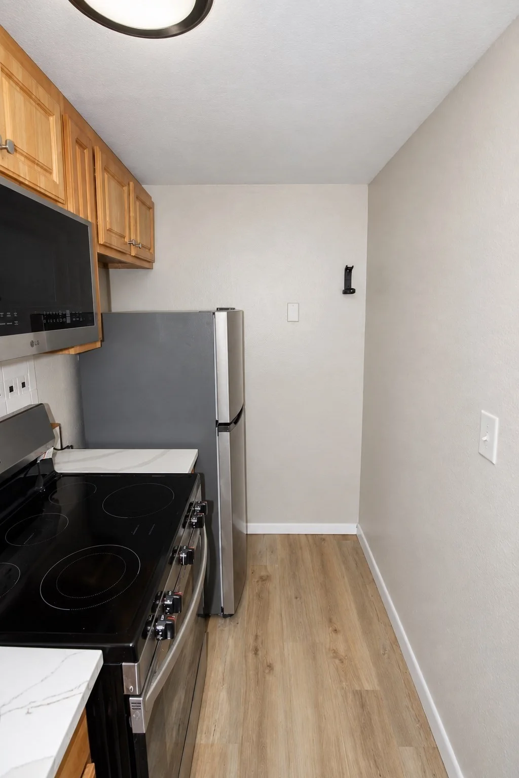 1 bed, 1 bath apartment for rent at 997 Broadway Unit 5, Raynham — photo 5 of 12