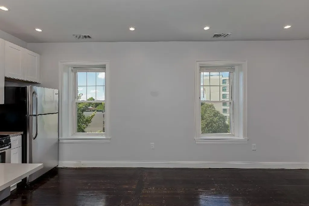 4 bed, 2 bath apartment for rent at 998 Tremont St Unit 2, Roxbury — photo 3 of 7